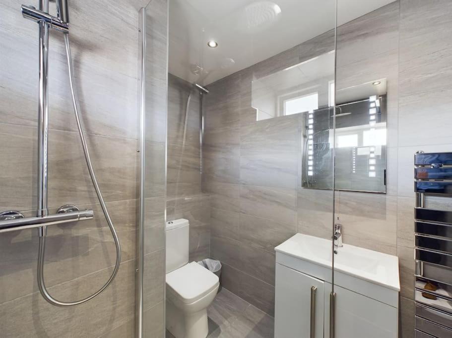 Donegall Sq Apt At City Gate, Belfast City Centre Esterno foto