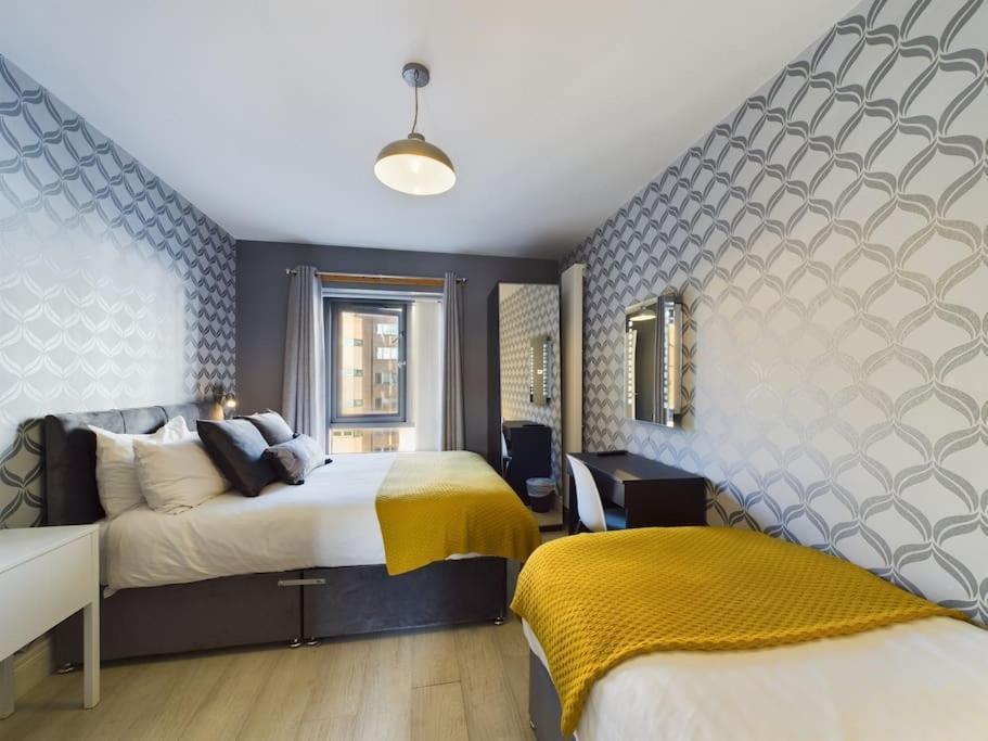 Donegall Sq Apt At City Gate, Belfast City Centre Esterno foto